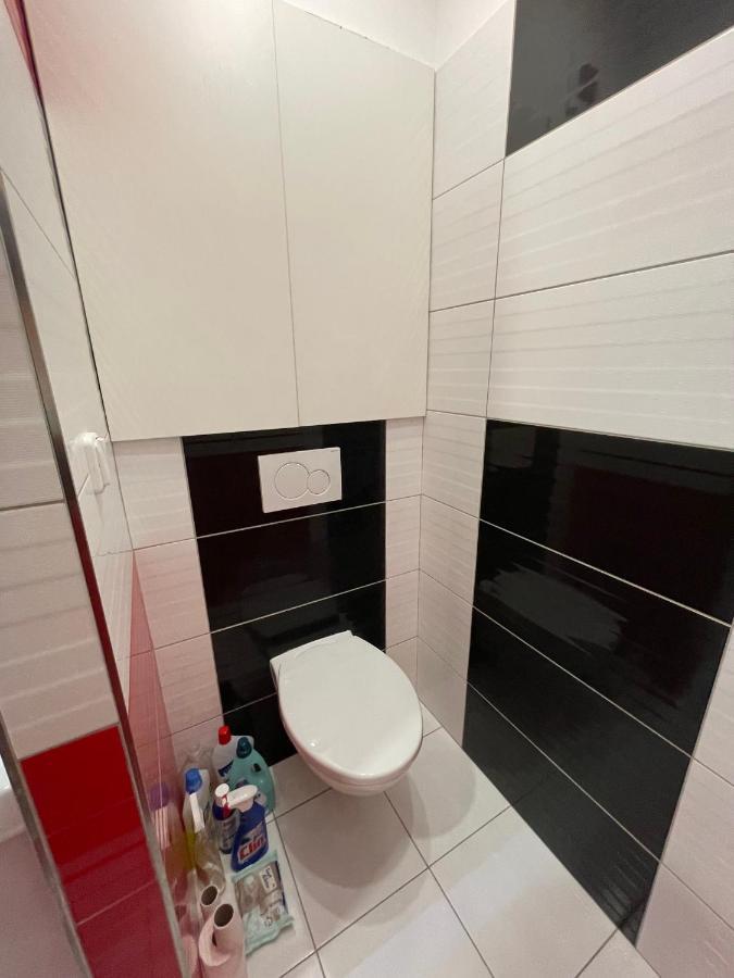 Monfas Apartment Barrandov Prag Exteriör bild